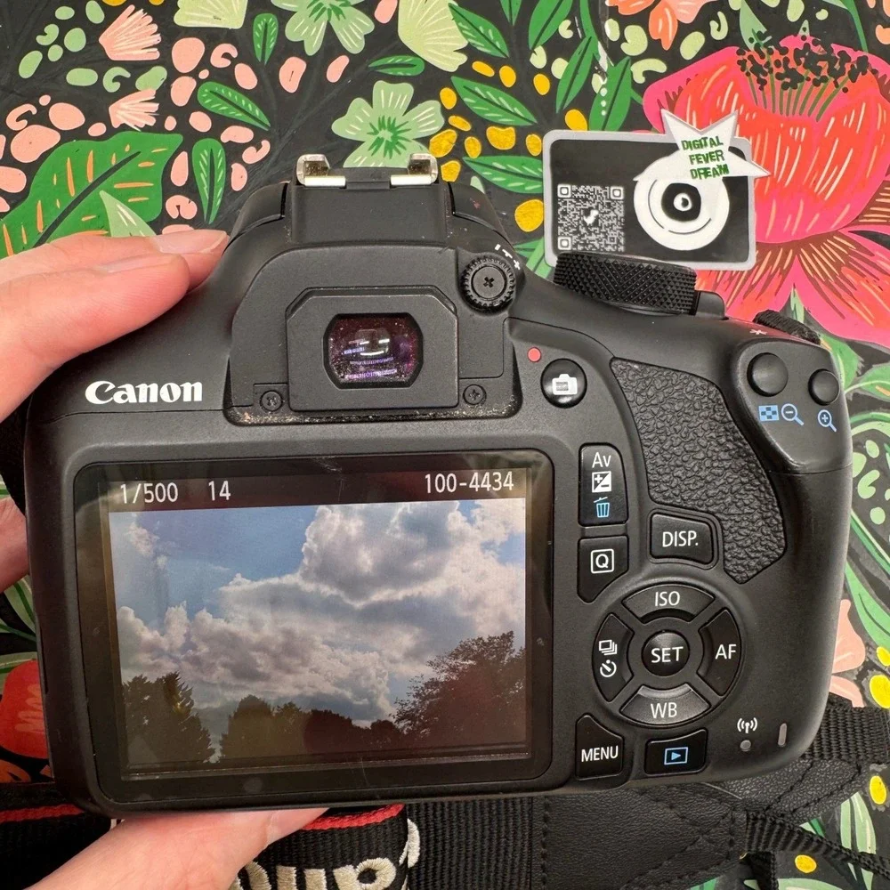Canon EOS Rebel T6 DSLR Camera EF-S 18-55mm IS II Lens Strap Charger SD Card